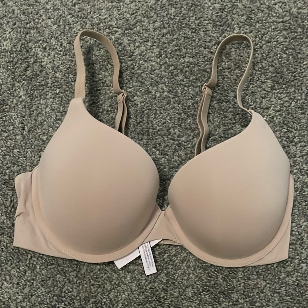 Tan underwire Victoria secret bra